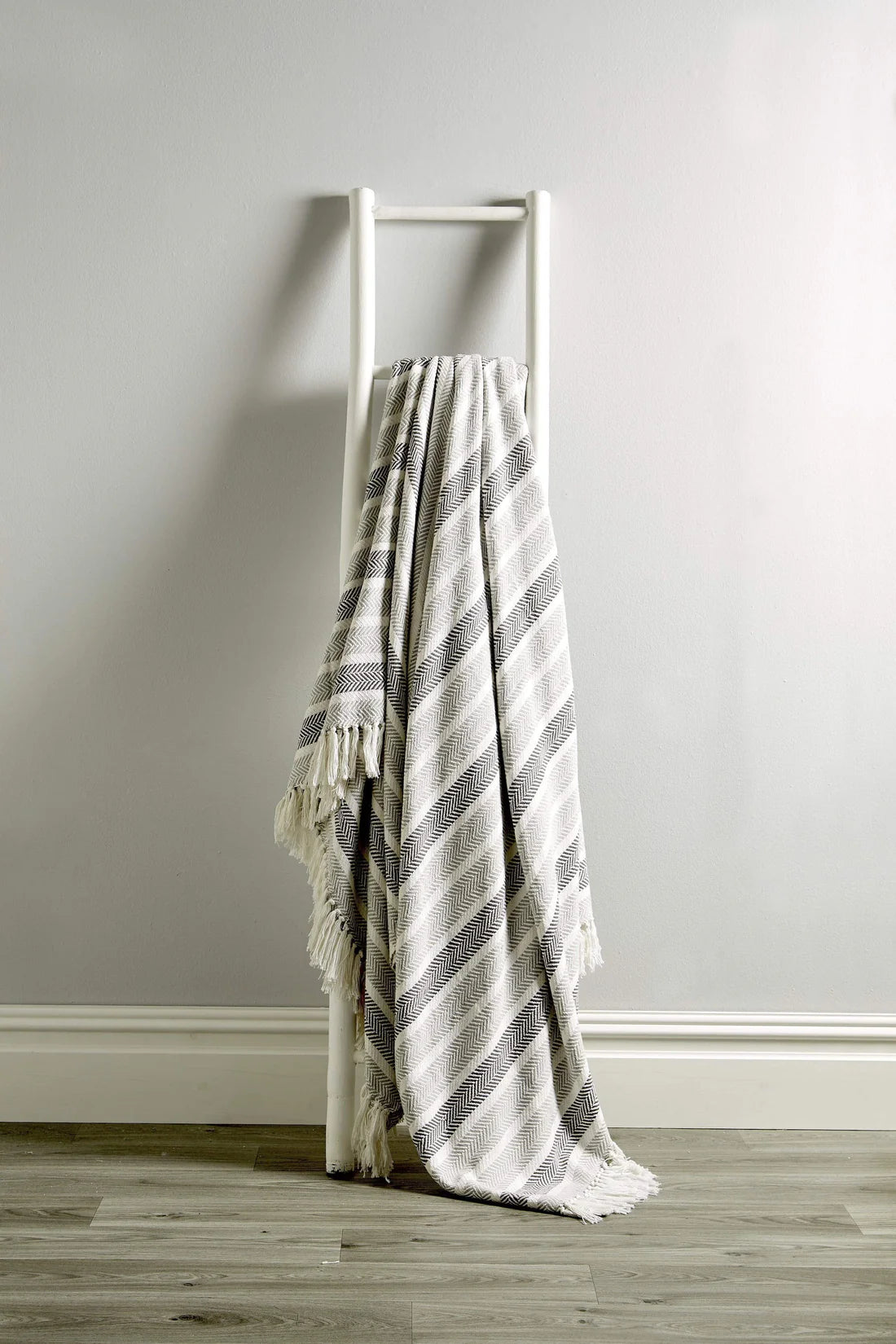 Stripe Handwoven Pure Cotton Throw Blanket with Tassels Eco-Friendly