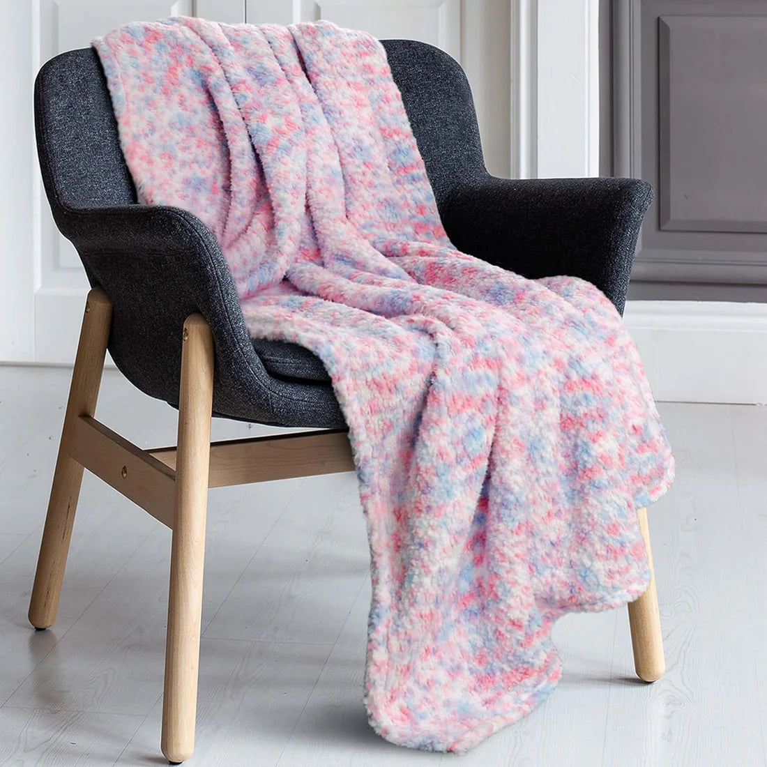 Colourful Super Soft Kids Rainbow Blanket Large Thick Teddy Fleece Throw