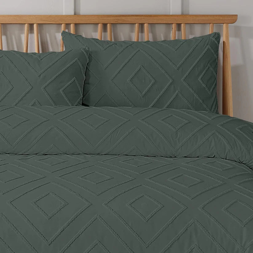 Como Tufted Duvet Cover Set with Pillowcases