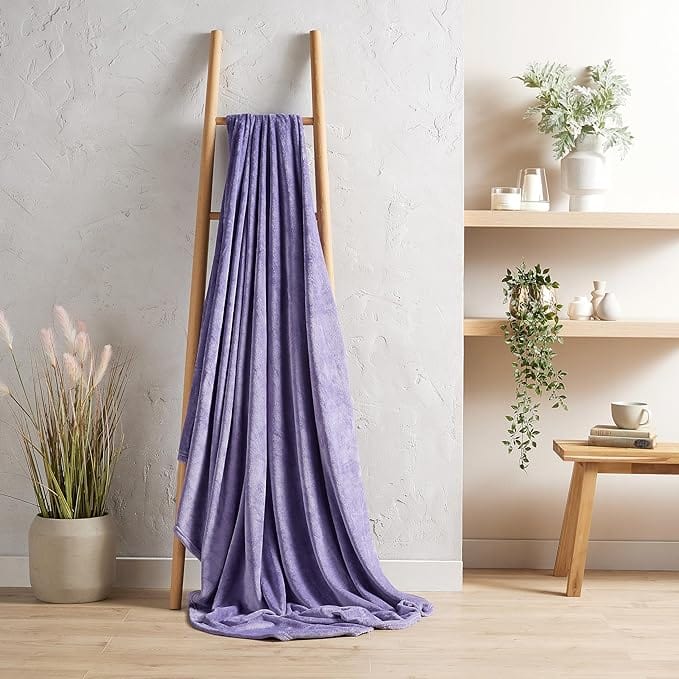 Flannel Ultra Soft Fleece Throw Blanket Super Warm Plush Lightweight All-Season Comfort