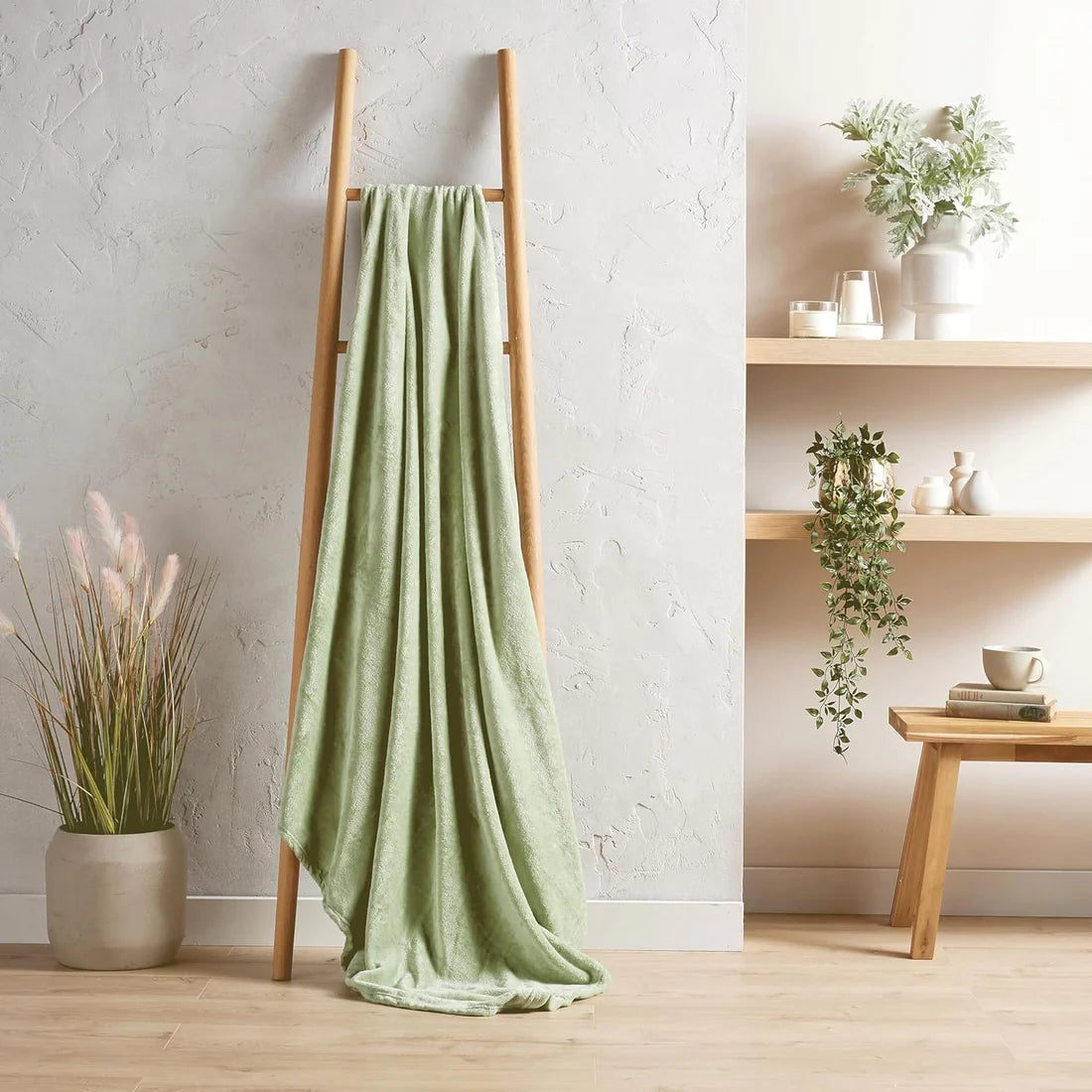 Flannel Ultra Soft Fleece Throw Blanket Super Warm Plush Lightweight All-Season Comfort
