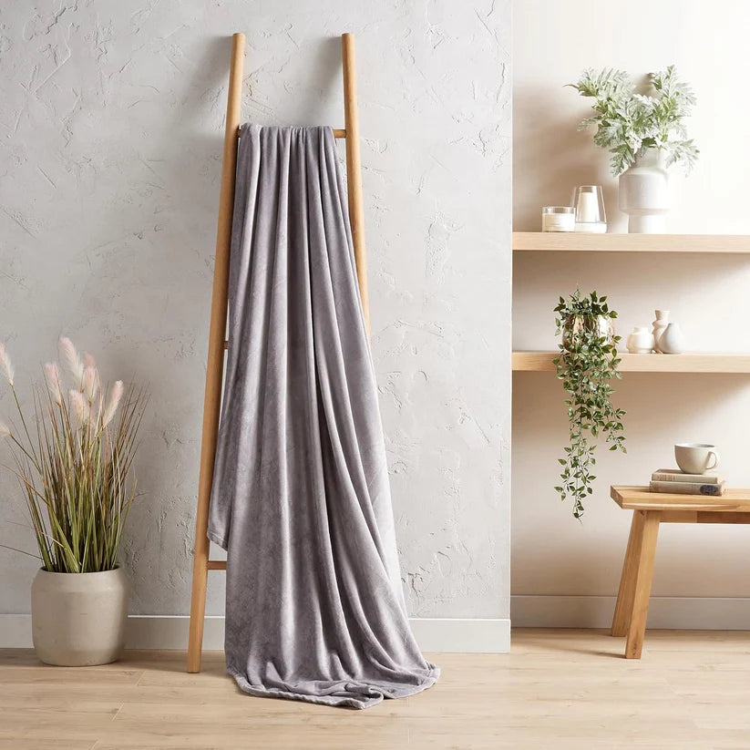 Flannel Ultra Soft Fleece Throw Blanket Super Warm Plush Lightweight All-Season Comfort