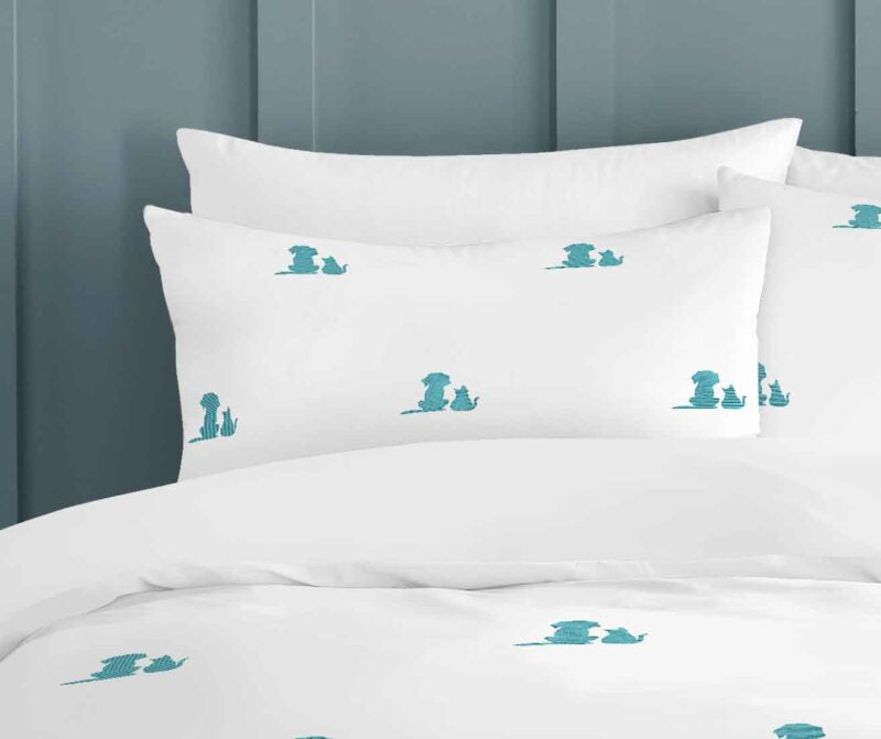 EMBROIDERED FURRY PALS DUVET COVER