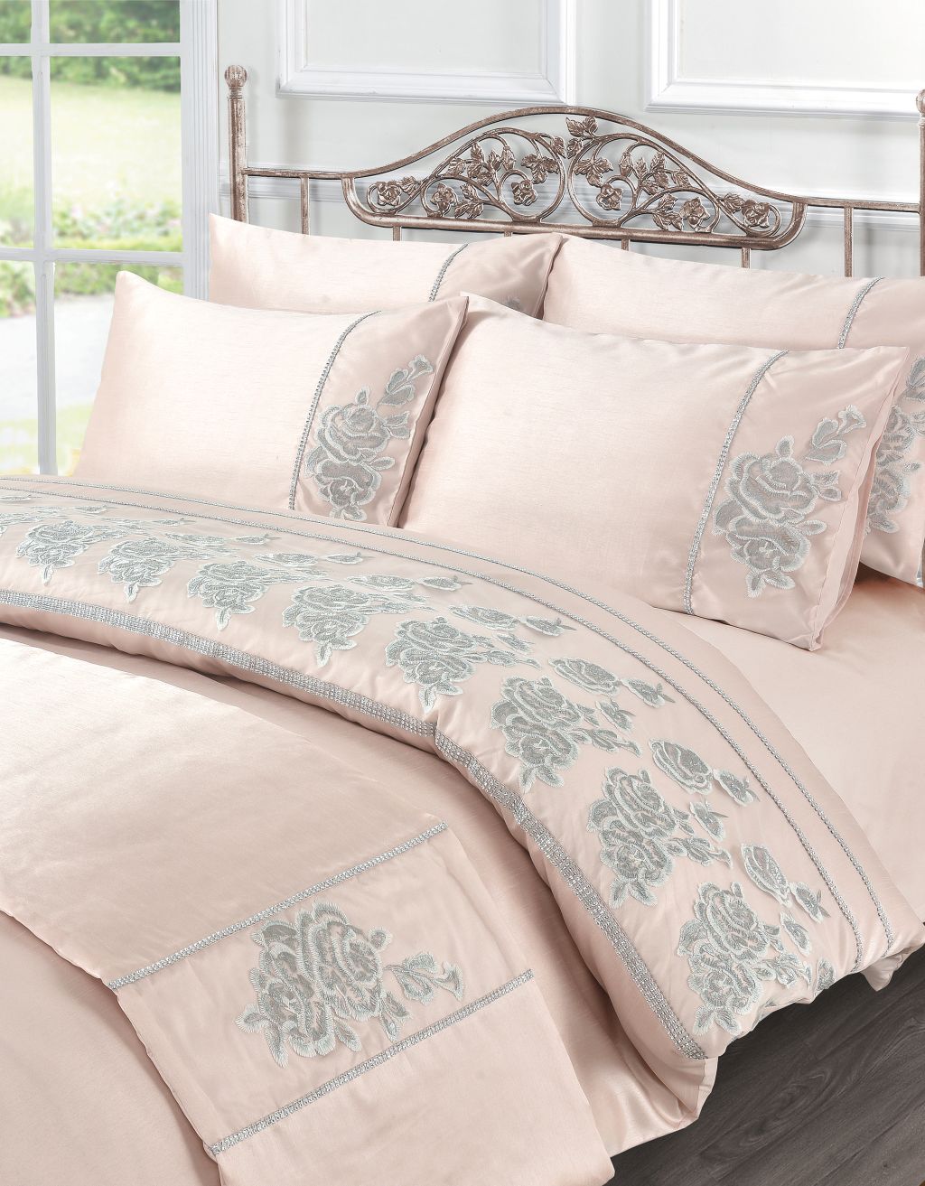 Amara Embroidered Textured Duvet Set 2 Colours