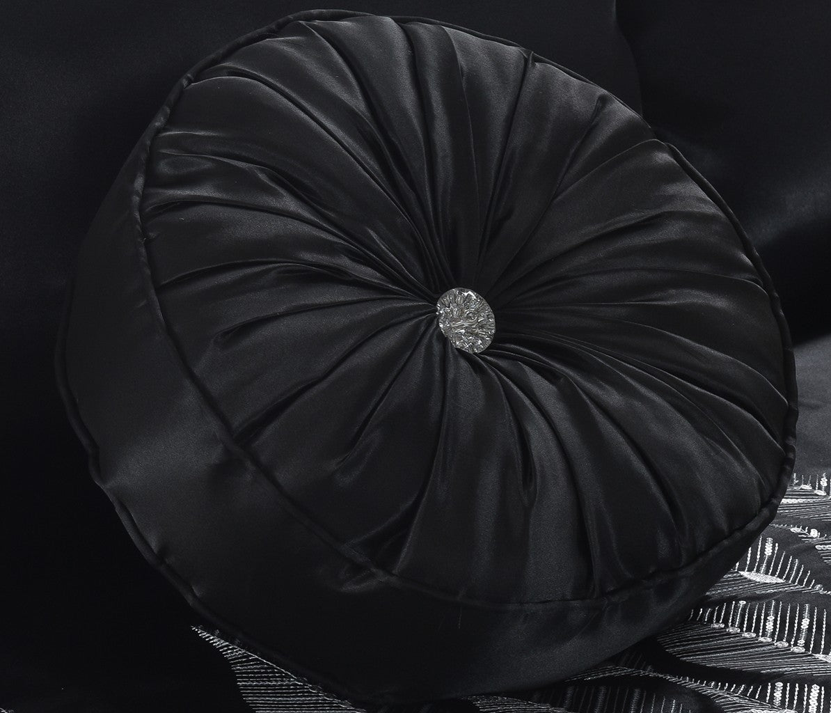 Mabel Luxury Embroidered Duvet Set Black