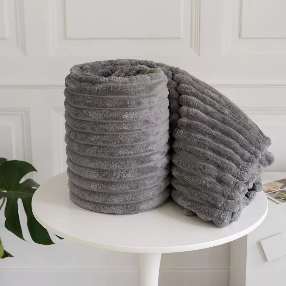 Ribbed Throws Fleece Blanket Chunky Cord Faux Fur Large Size Sofa Bed Soft Warm