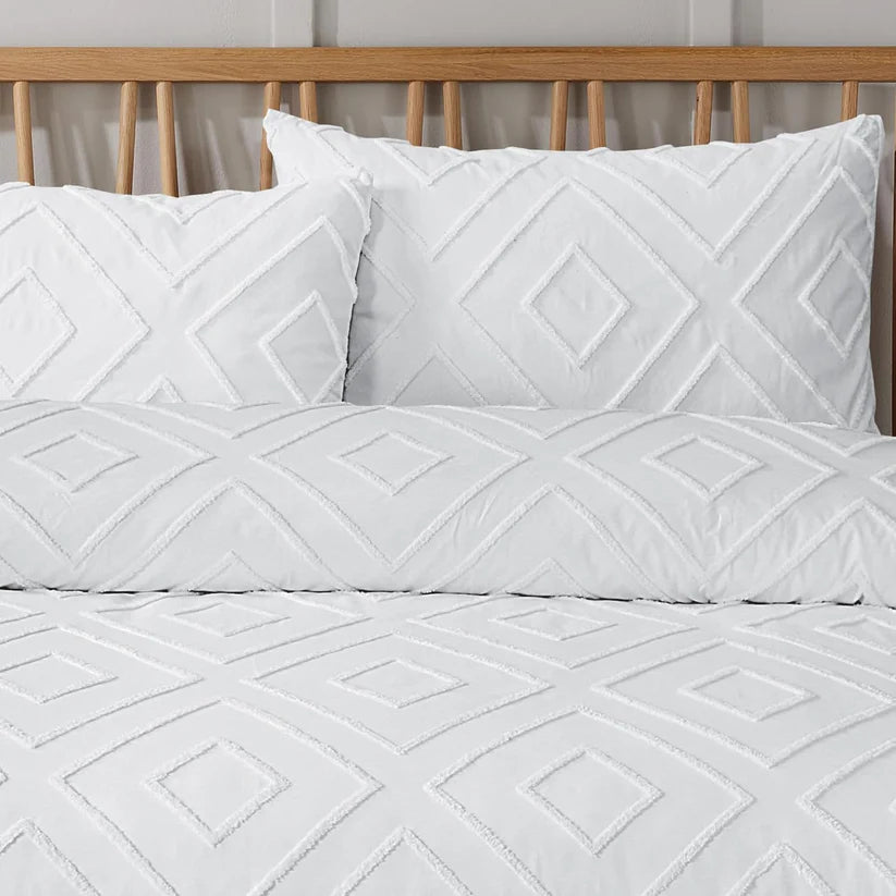 Como Tufted Duvet Cover Set with Pillowcases