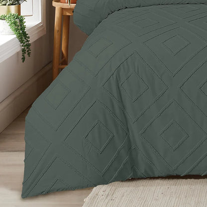 Como Tufted Duvet Cover Set with Pillowcases
