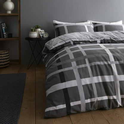 HAPPY DAZE STRIPE DUVET SET