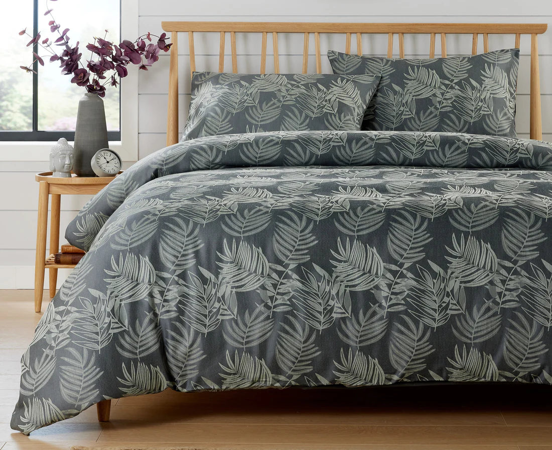 Leaf Jacquard Reversible Duvet Cover Sets in Grey and Pink with Cotton Blend