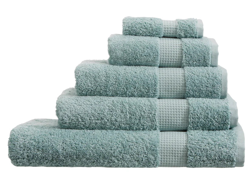 Luxe Egyptian Ultra-Soft Cotton Towels 700 GSM High Absorbency