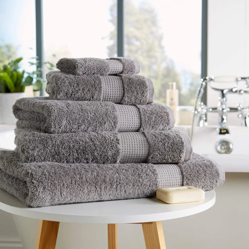 Luxe Egyptian Ultra-Soft Cotton Towels 700 GSM High Absorbency