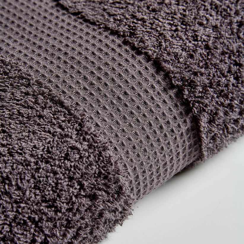 Luxe Egyptian Ultra-Soft Cotton Towels 700 GSM High Absorbency