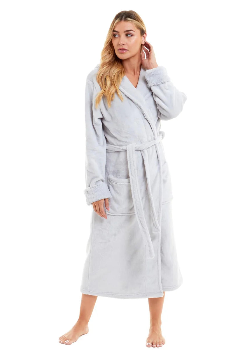 Super Soft Women's Faux Fur Hooded Bathrobe Plush Dressing Gown