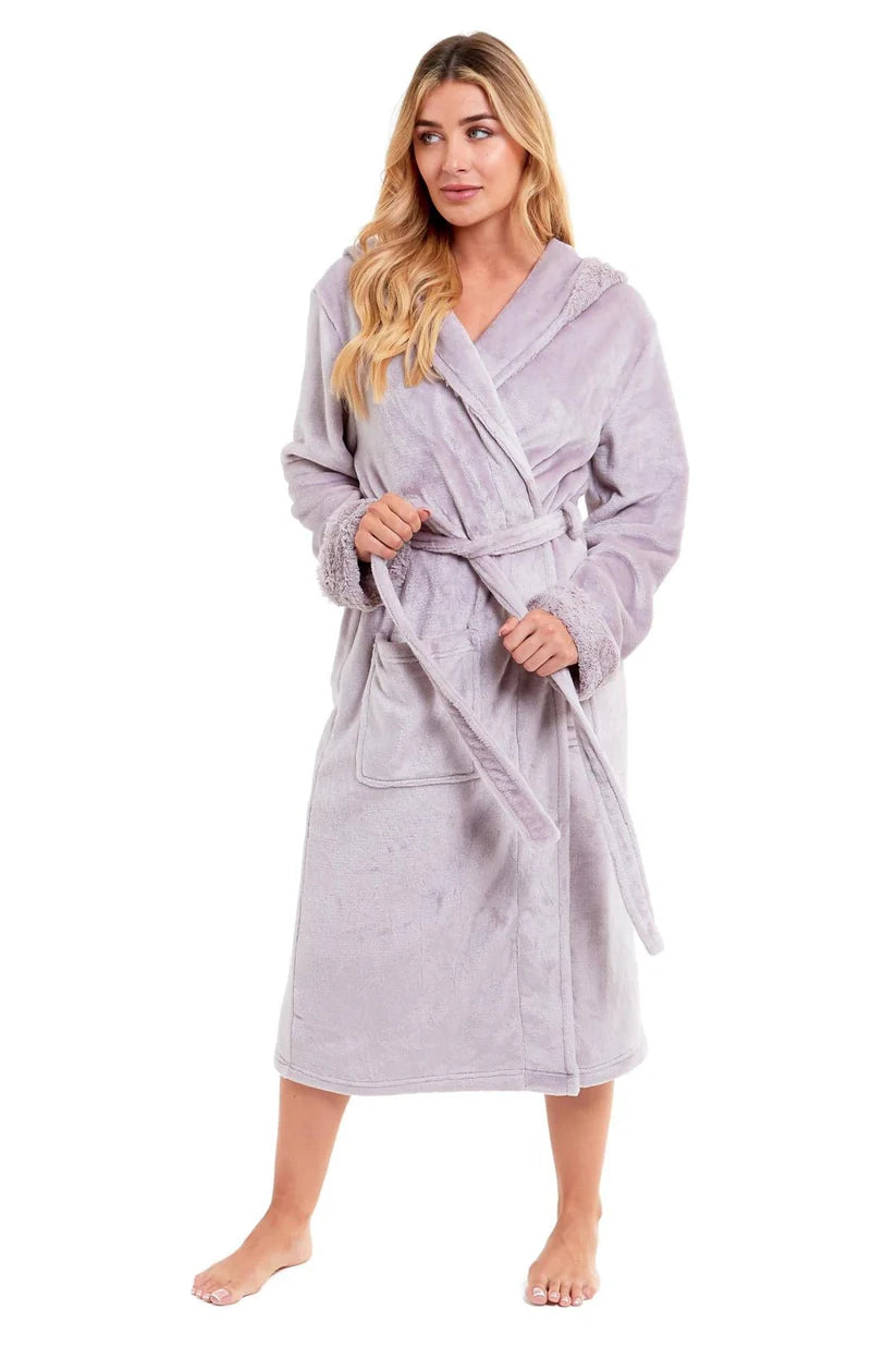Super Soft Women's Faux Fur Hooded Bathrobe Plush Dressing Gown