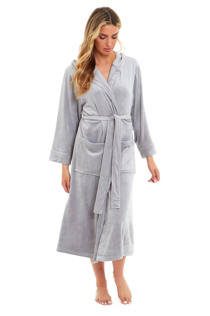 Women's Luxurious Velour Hooded Bathrobe