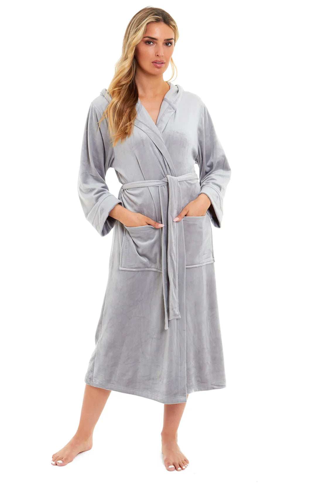Women's Luxurious Velour Hooded Bathrobe