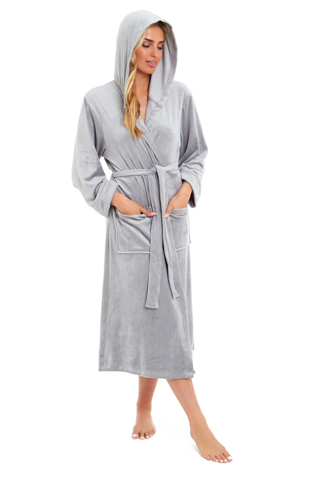 Women's Luxurious Velour Hooded Bathrobe